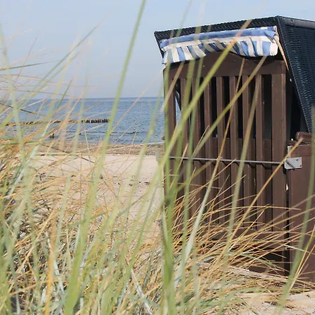 Cozy Holiday In With Beach Near Hébergement de vacances